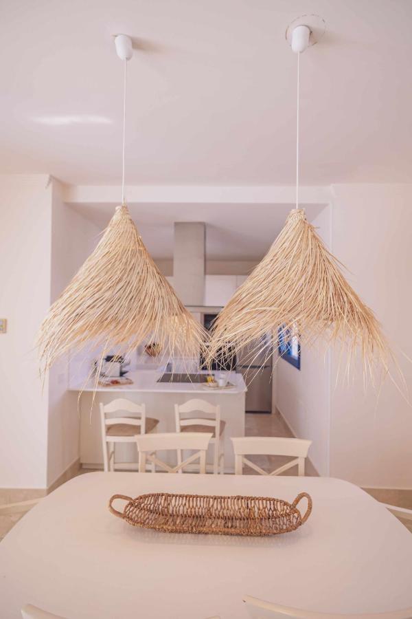 Villa Tiguaro Lujo Piscina Climatizada Jacuzzi AC WIFI Bahiazul Villa 912 Corralejo Esterno foto