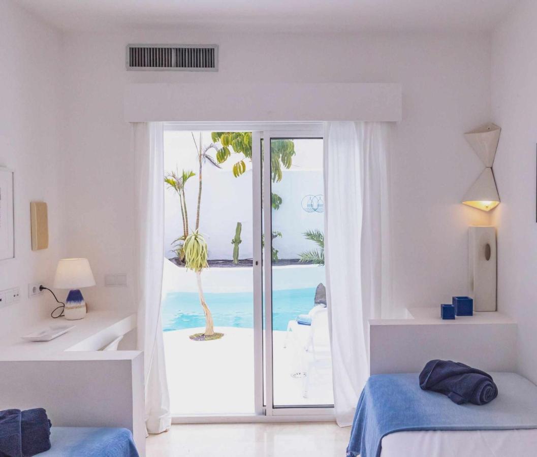 Villa Tiguaro Lujo Piscina Climatizada Jacuzzi AC WIFI Bahiazul Villa 912 Corralejo Esterno foto